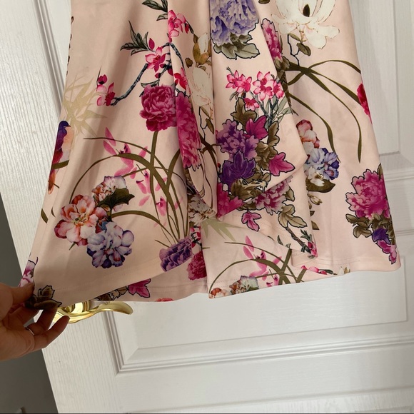 Floral romper dress - Picture 4 of 4